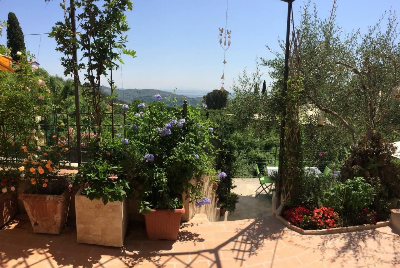 Pensjonat La Casina Delle Rondini Corsanico-Bargecchia Zewnętrze zdjęcie